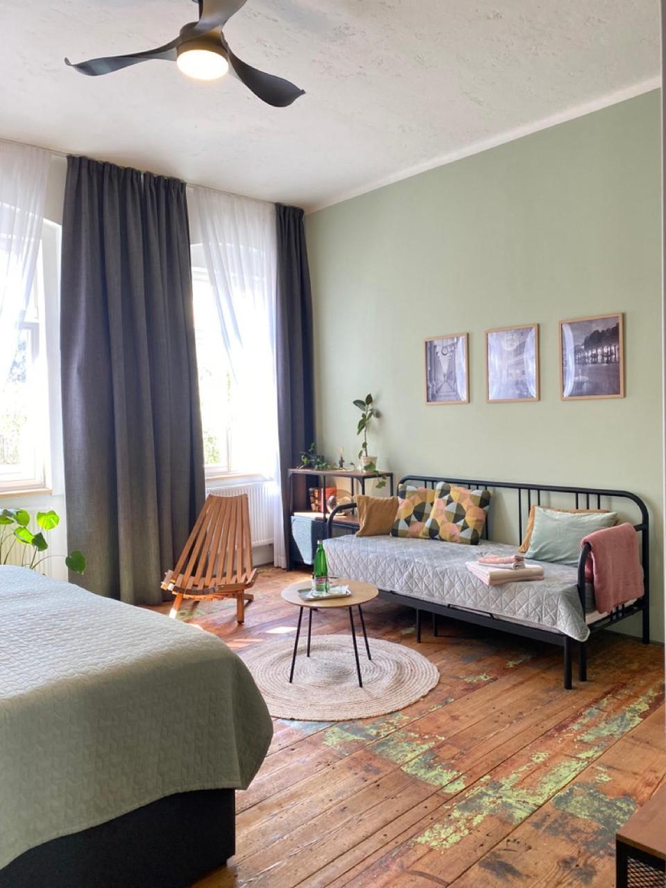 Four Rooms Carlsbad Authentic Karlovy Vary Exterior photo